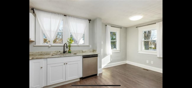 Kitchen/breakfast nook - 3436 Chesapeake Blvd