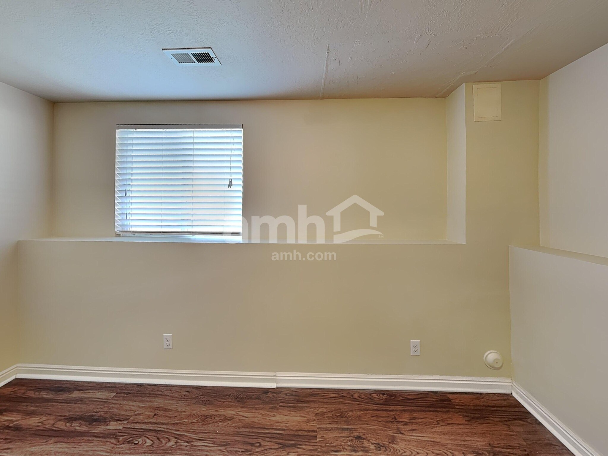 Building Photo - 2258 S 2775 W