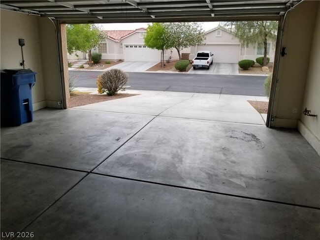 Building Photo - 6120 Alderley Ct