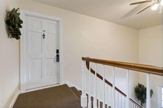 Building Photo - 46 Le Parc Fontaine