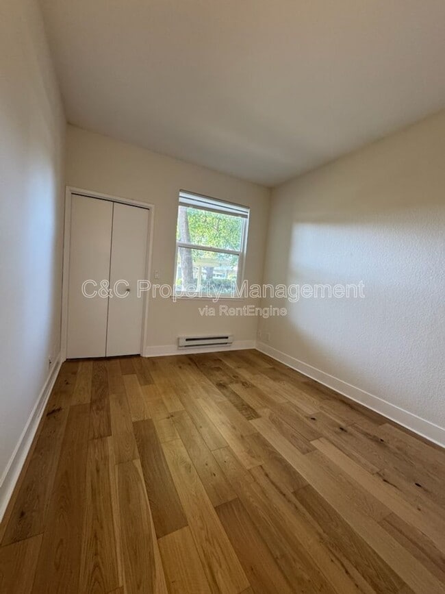 Building Photo - 75 Shoreline Ct