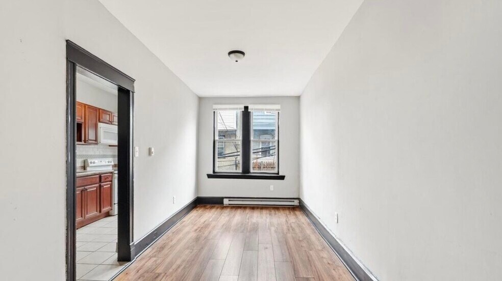 Building Photo - 3239 N 26th St