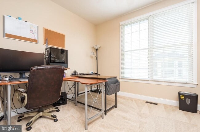 Building Photo - 5737 Waterloo Bridge Cir