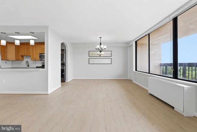Building Photo - 3705 S George Mason Dr