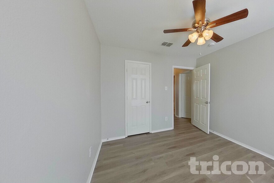 Building Photo - 5445 Trout Creek Ct