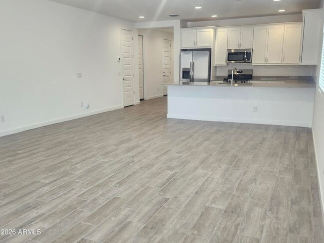 Building Photo - 24924 N 167th Ave