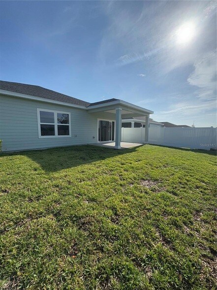Building Photo - 4725 SW 83rd Lp