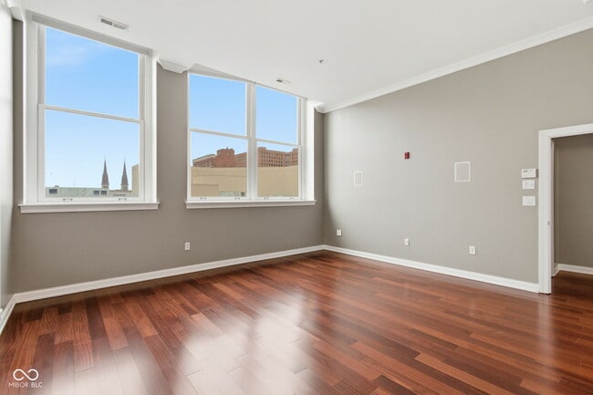 Building Photo - 141 S Meridian St