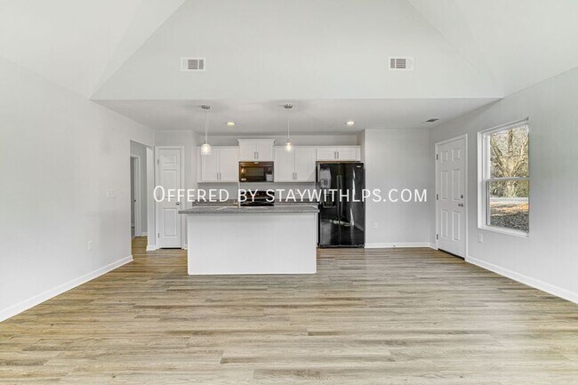 Building Photo - 2927 Beechmont St