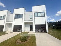 Building Photo - 10 S Laird Dr