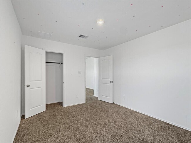 Building Photo - 5235 Creekstone Rise Ln