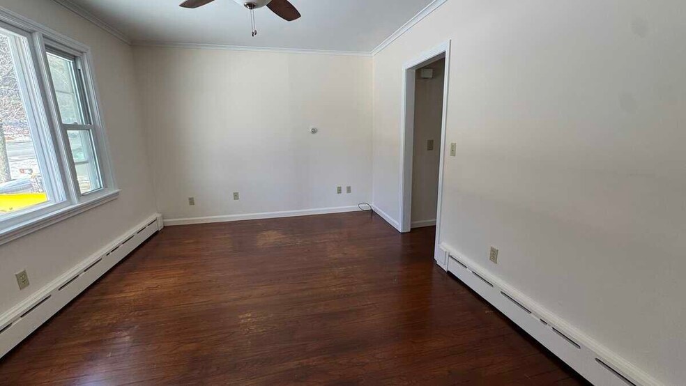 Building Photo - 239 N King St