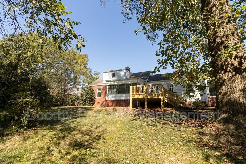 Building Photo - 408 Frazier Dr