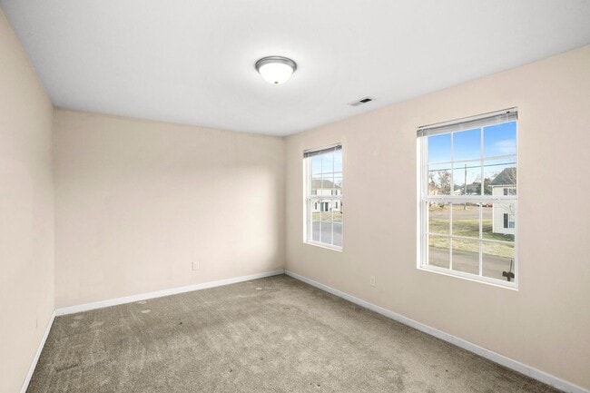 Building Photo - 1355 Macedonia Dr