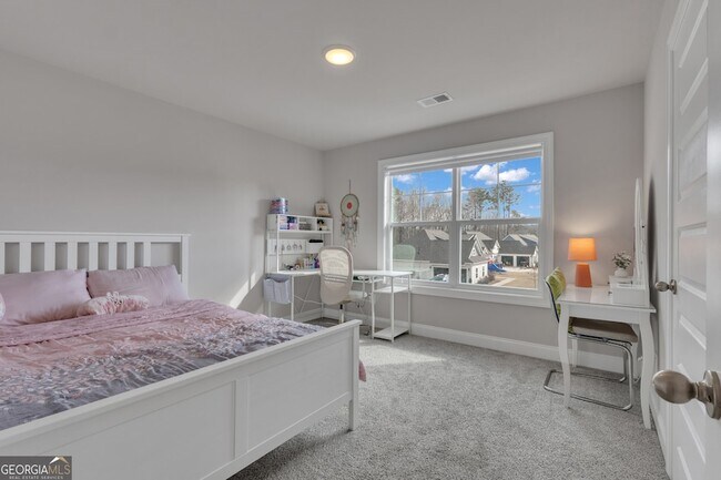 Building Photo - 21 Long Branch Trail