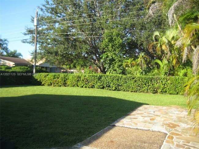 Building Photo - 13220 SW 99th Pl