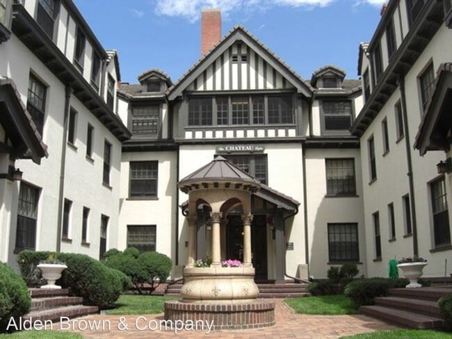Building Photo - 900 Sherman St