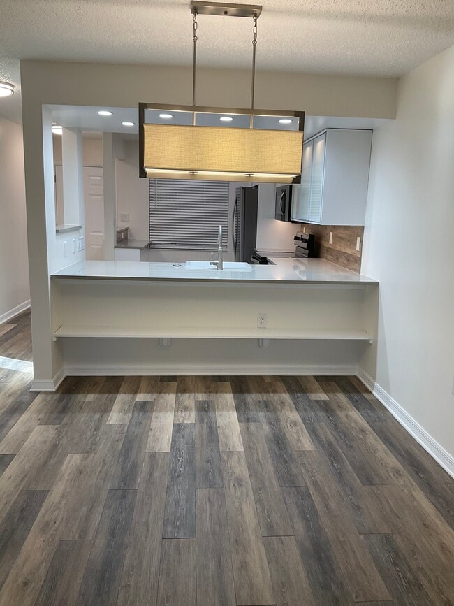 Building Photo - 2309 W Texas Ave