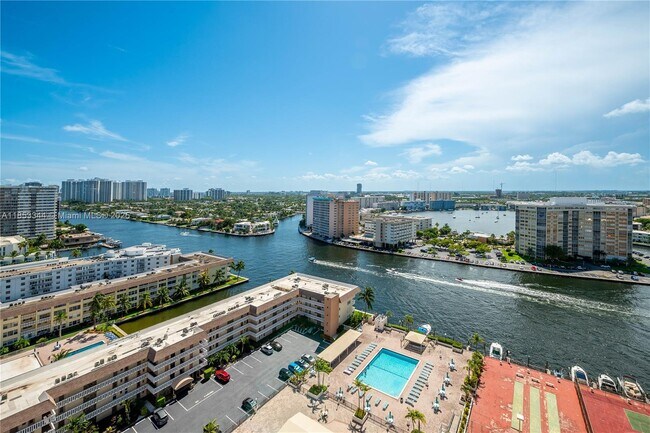 Primary Photo - 1865 S Ocean Dr