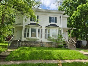 Building Photo - 15-17 Easterly Ave