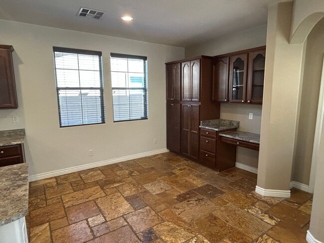 Building Photo - 21149 W Elm Way