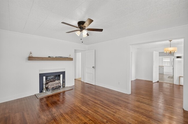 Building Photo - 110 Woodcraft Dr