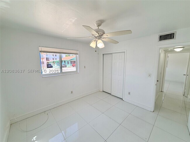Building Photo - 1057 SW 7th St