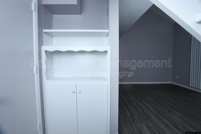 Building Photo - 1710 N Harvard Ave