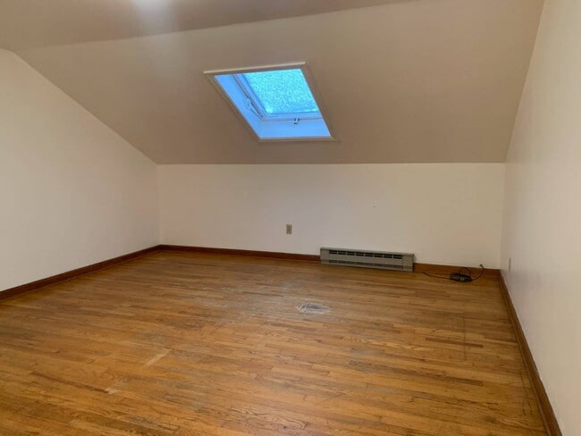 Building Photo - 144 Vley Rd