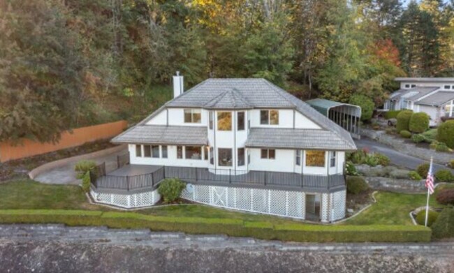 Building Photo - 11618 Jennifer Ct E