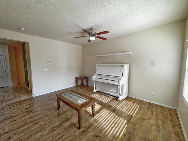 Building Photo - 11019 Marina Gate Trail NE