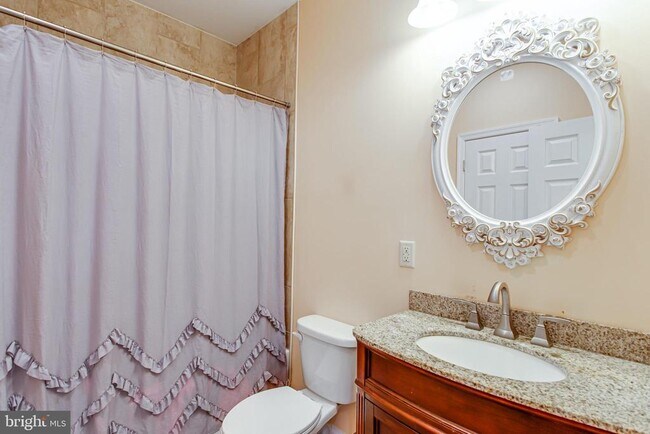 Building Photo - 43840 Bardmore Way