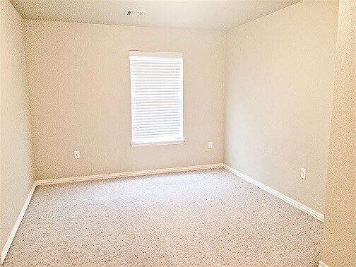 Building Photo - 3235 W Montrail Pl