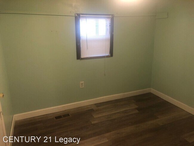 Building Photo - 3 br, 2 bath House - 1131 Friendship Way
