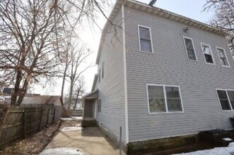 Building Photo - 826 4th St NW