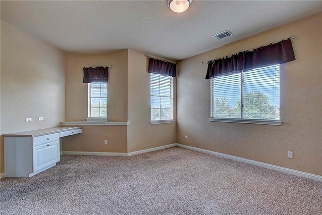 Building Photo - 2409 Santa Clara Ln