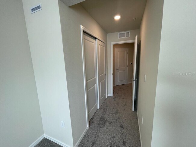 Building Photo - 1998 Canny Cv