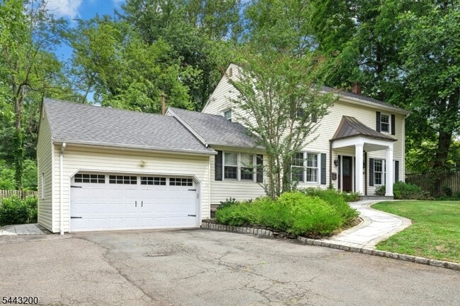 Building Photo - 162 Mountainview Dr