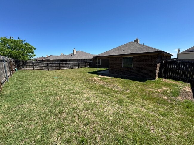 Building Photo - 6109 Newcastle Dr