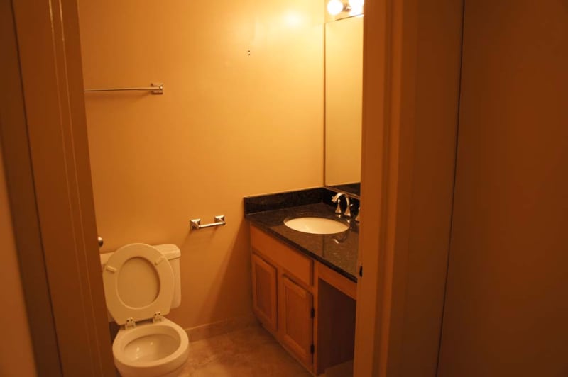 Building Photo - 200 N Dearborn St