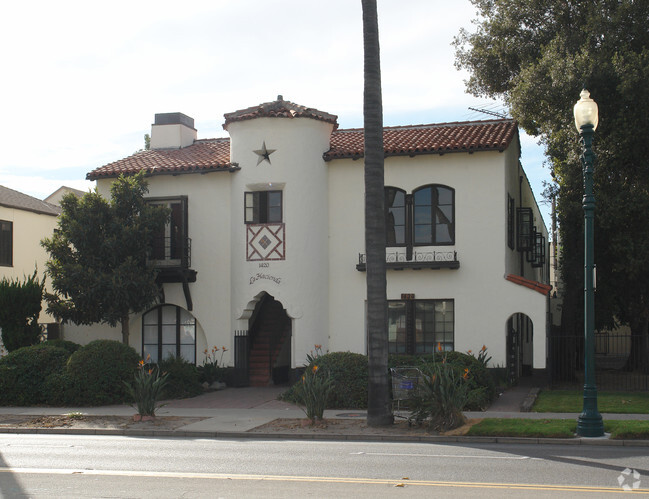 Building Photo - La Hacienda