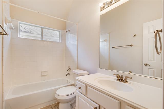 Building Photo - 5120 China Berry Dr