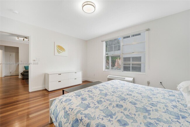 Building Photo - 420 15th St