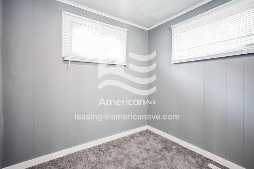 Building Photo - 1165 E Indiana Ave