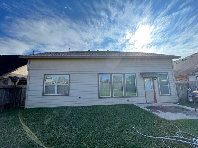 Building Photo - 1826 Bravos Manor Ln