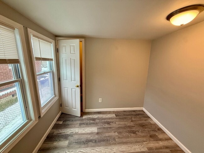 Building Photo - 3 Bed 1 Bath - Single family house, Taylor-Berry Neighborhood