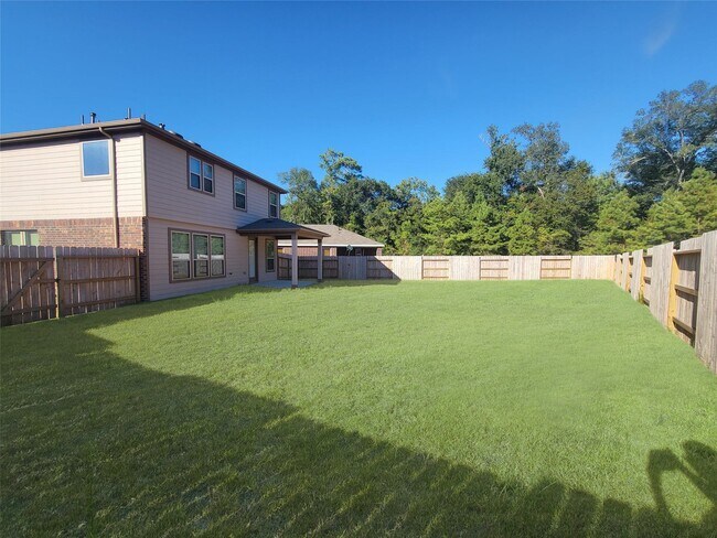 Building Photo - 9303 Sandoval Cir