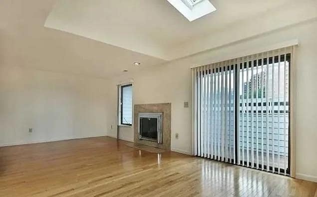 Building Photo - 833 Topsail Ln