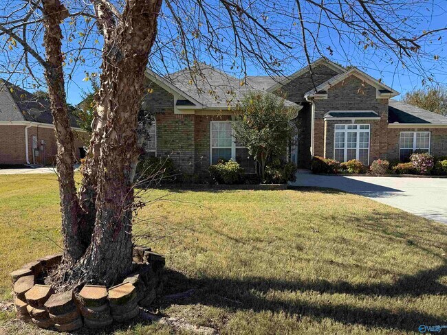 Building Photo - 114 Appleberry Ln