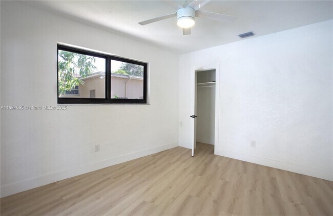 Building Photo - 12905 N Miami Ave